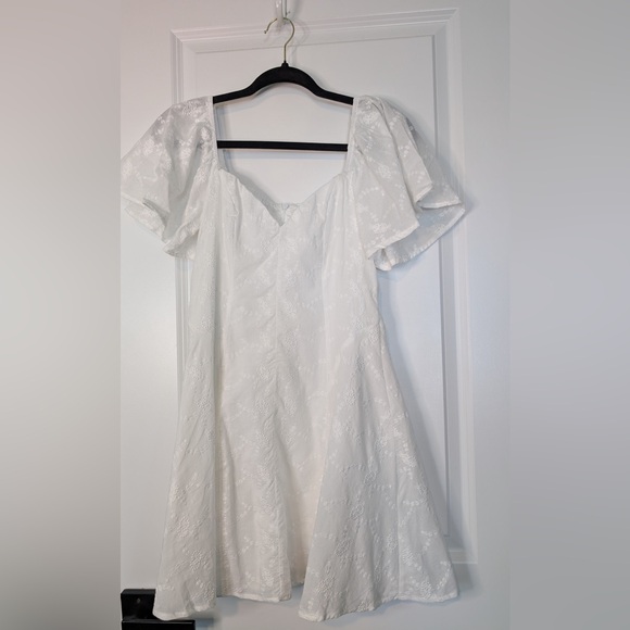 Billy J Dresses & Skirts - Billy J Women’s Leighton Dress White NWT Size 8AU/4US